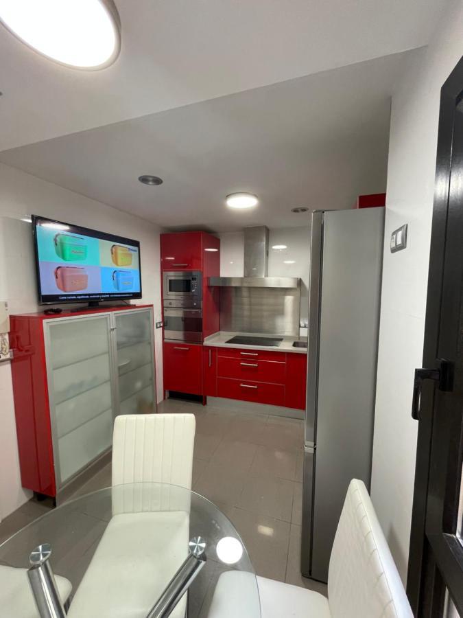 Moderno Apartamento Con Plaza De Garaje En Pleno Centro De Almería Exterior foto