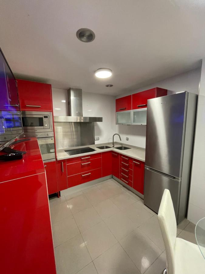 Moderno Apartamento Con Plaza De Garaje En Pleno Centro De Almería Exterior foto